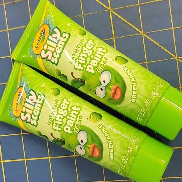 Bundle of 5 Crayola Silly Scents Bathtub Finger Paint Soap Apple Orange Marshmal - Picture 4 of 4